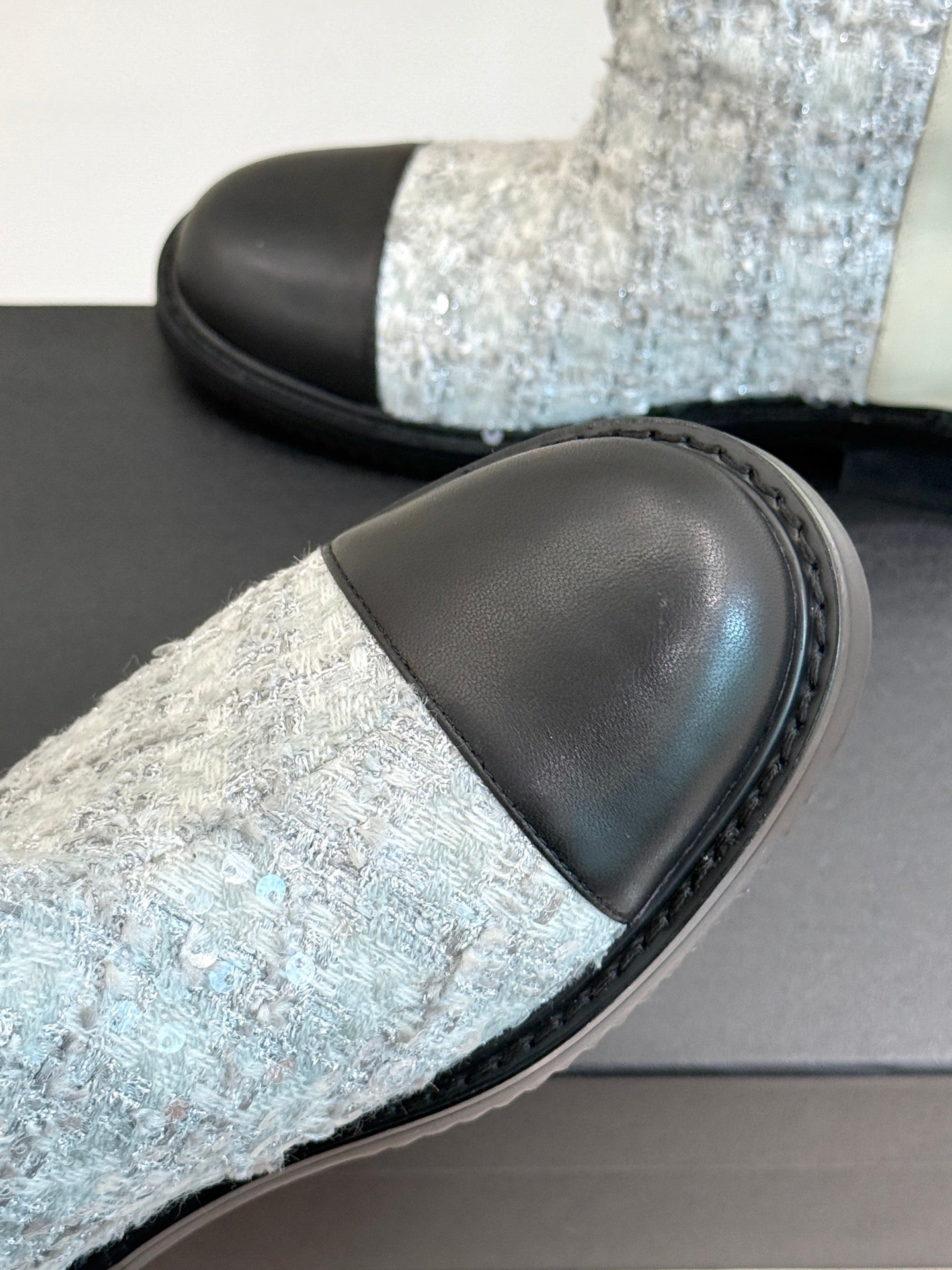 25K Sequined short boots