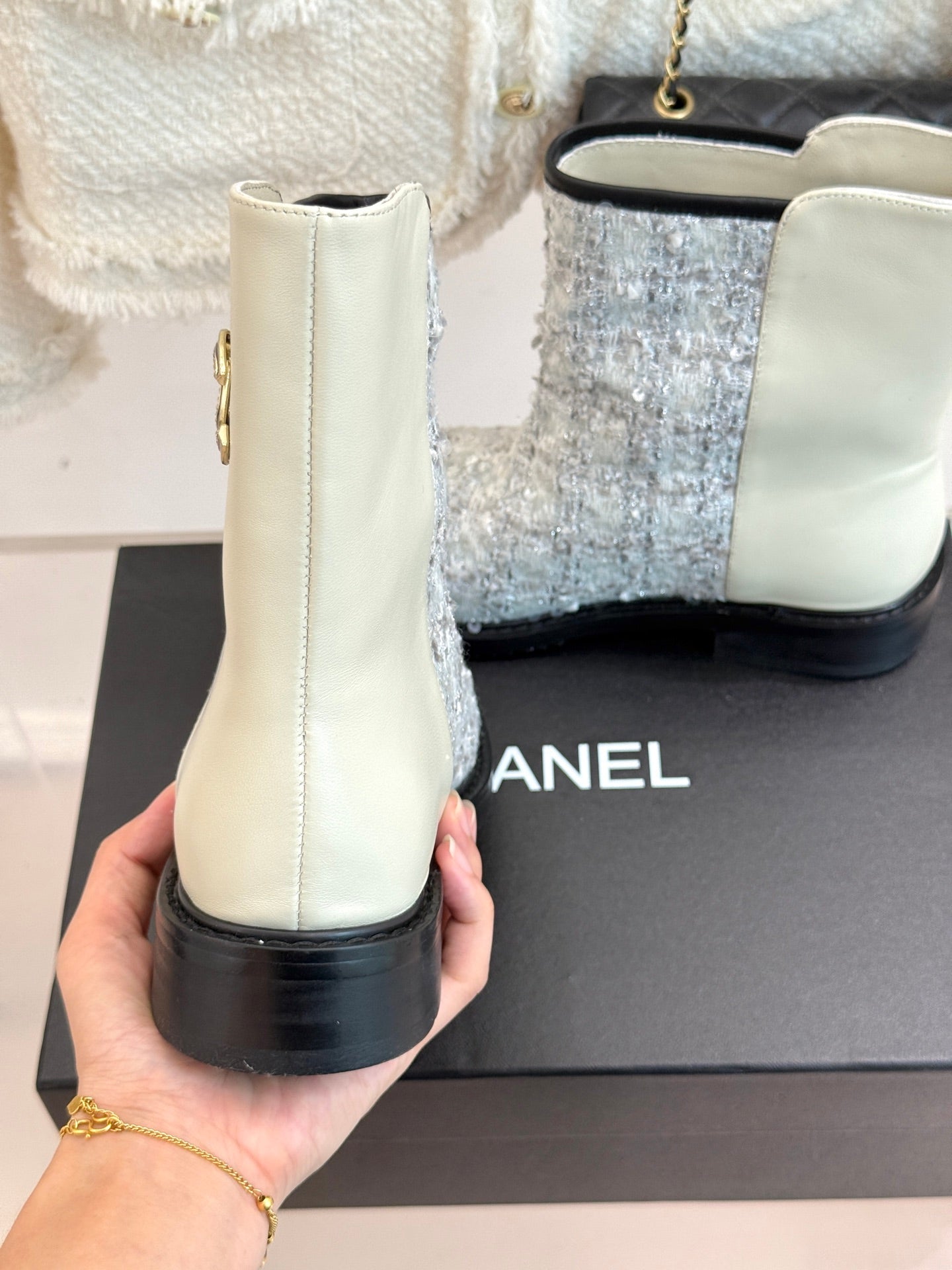 25K Sequined short boots