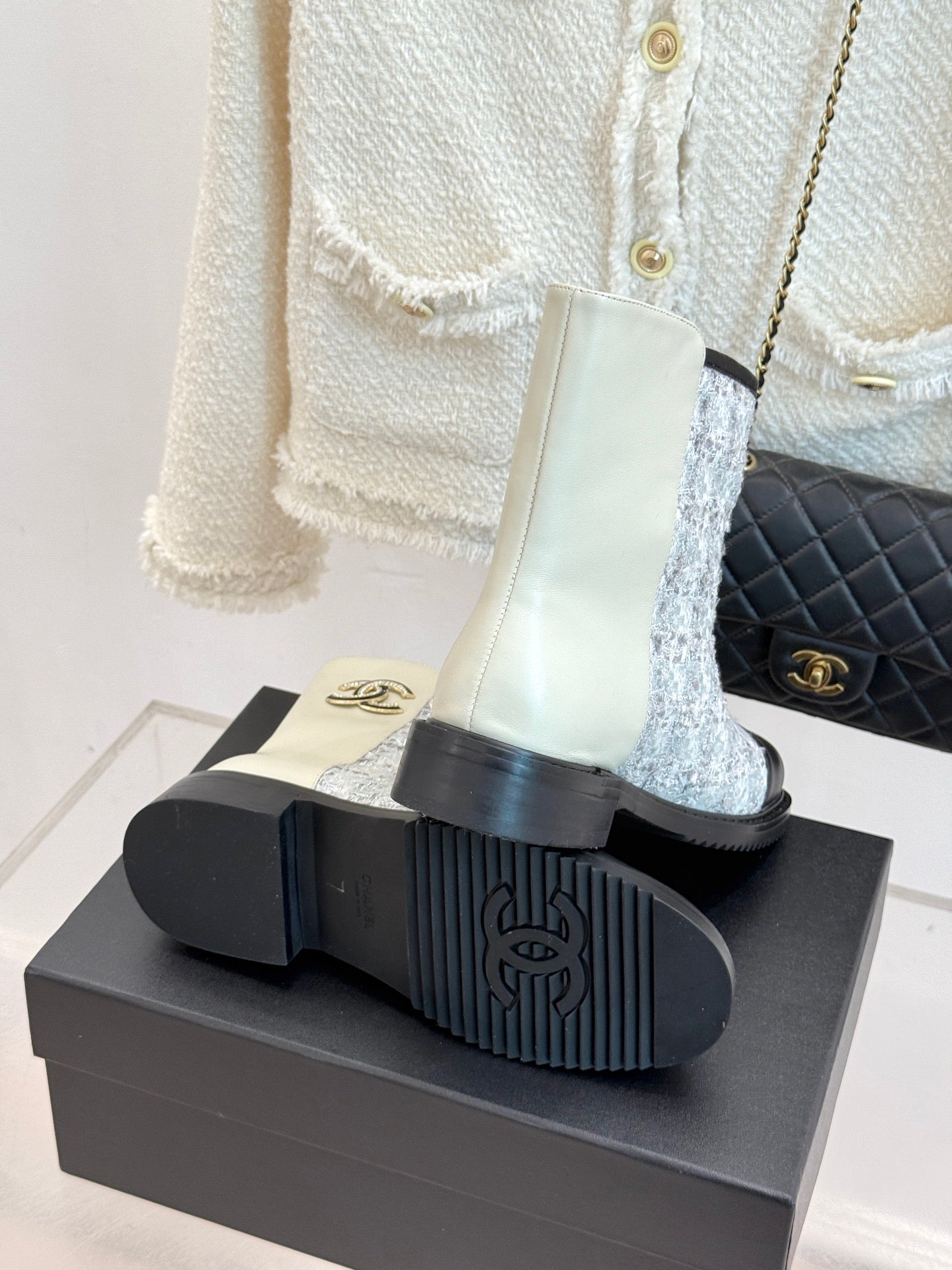 25K Sequined short boots