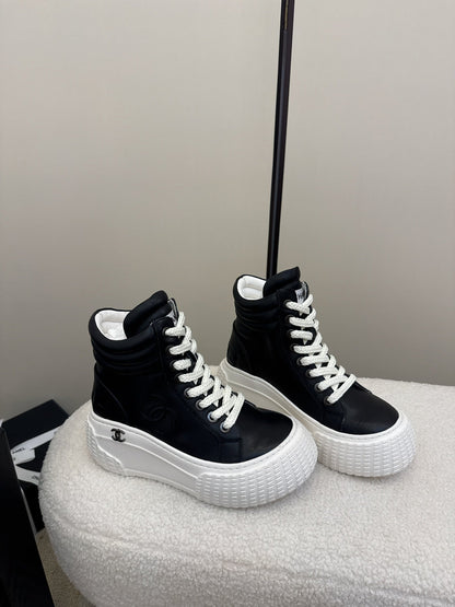 25 Thick soled mid top casual shoes（WHITE/NAVY/BLACK）