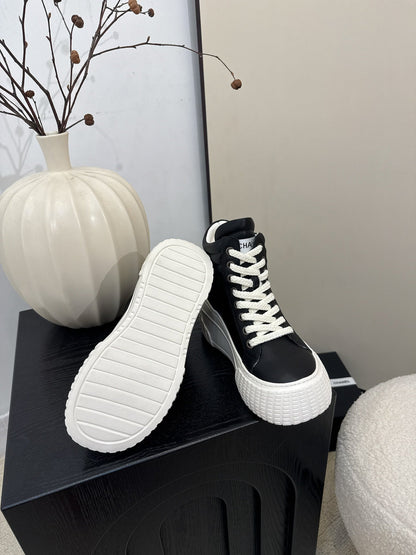 25 Thick soled mid top casual shoes（WHITE/NAVY/BLACK）