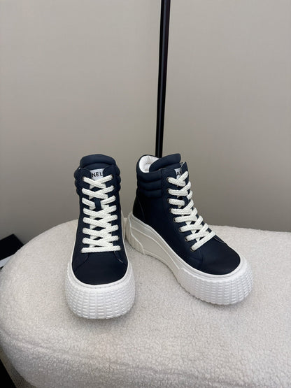 25 Thick soled mid top casual shoes（WHITE/NAVY/BLACK）