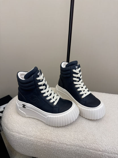 25 Thick soled mid top casual shoes（WHITE/NAVY/BLACK）