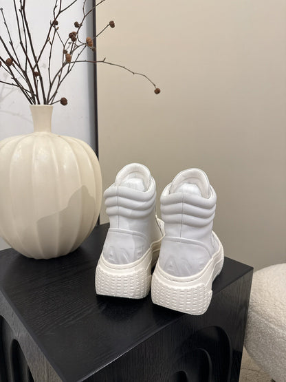 25 Thick soled mid top casual shoes（WHITE/NAVY/BLACK）