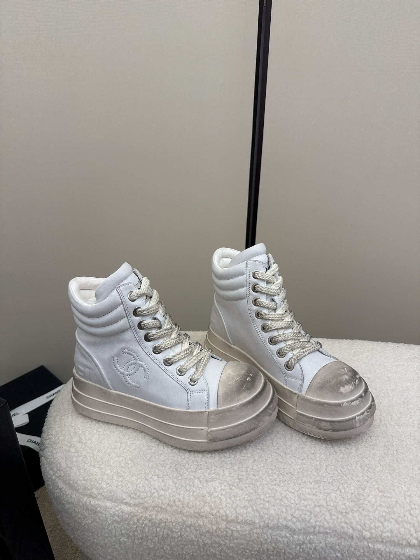 25 Make old thick soled mid top casual shoes（WHITE/NAVY/BLACK）