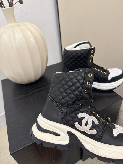 25 High top leather casual shoes（WHITE/BLACK）