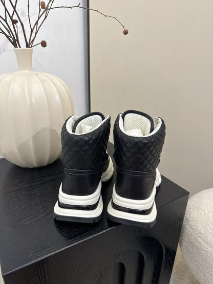 25 High top leather casual shoes（WHITE/BLACK）