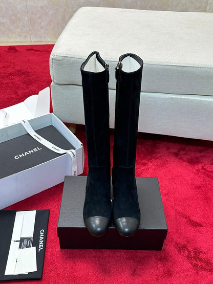 25 New fashionable sheepskin boots