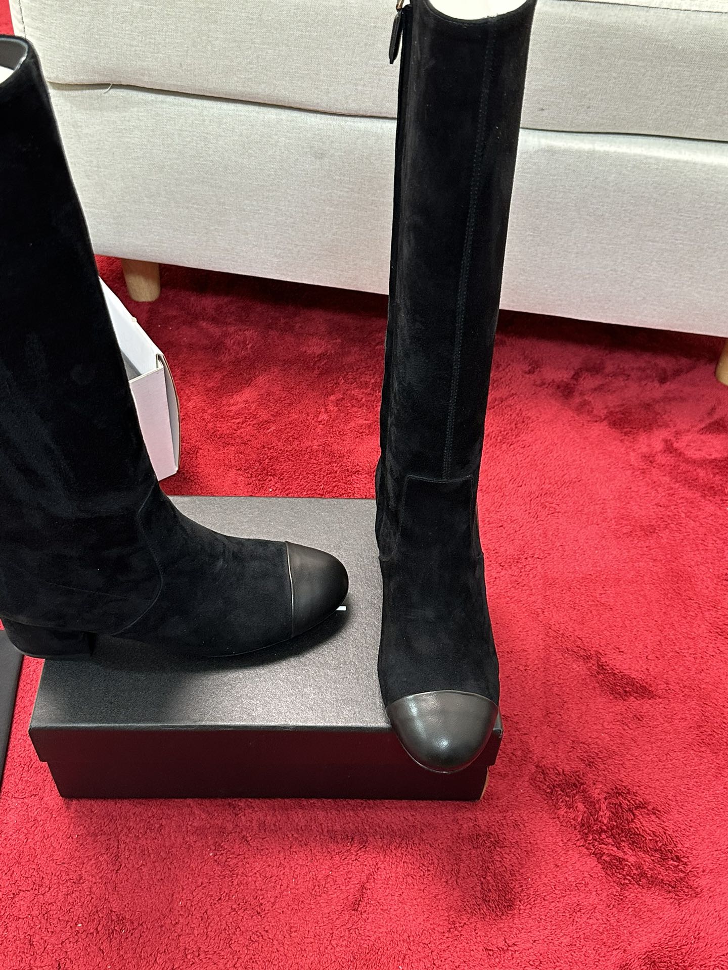 25 New fashionable sheepskin boots