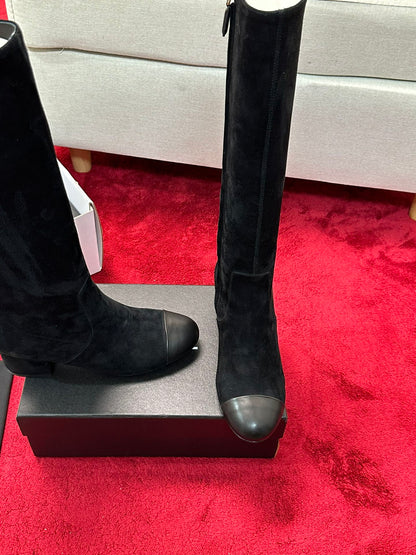 25 New fashionable sheepskin boots