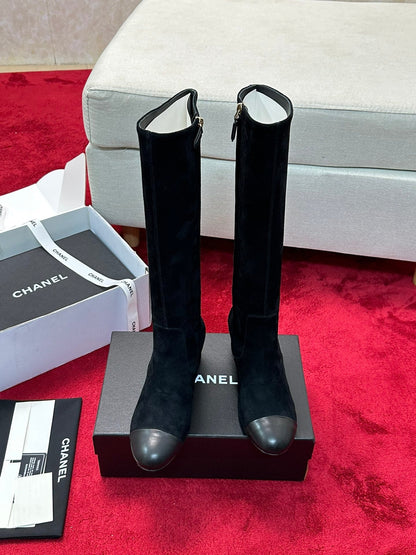 25 New fashionable sheepskin boots