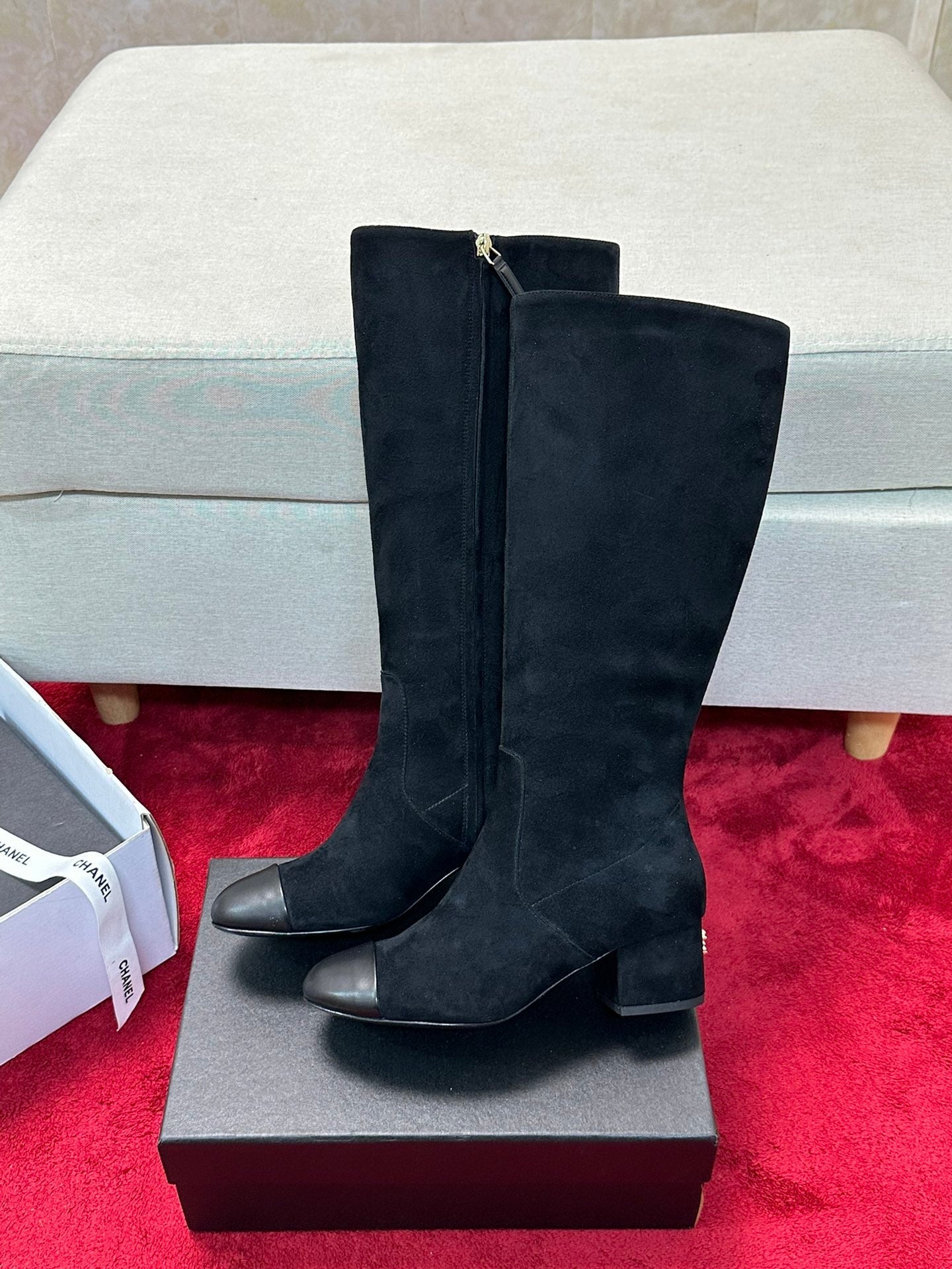 25 New fashionable sheepskin boots