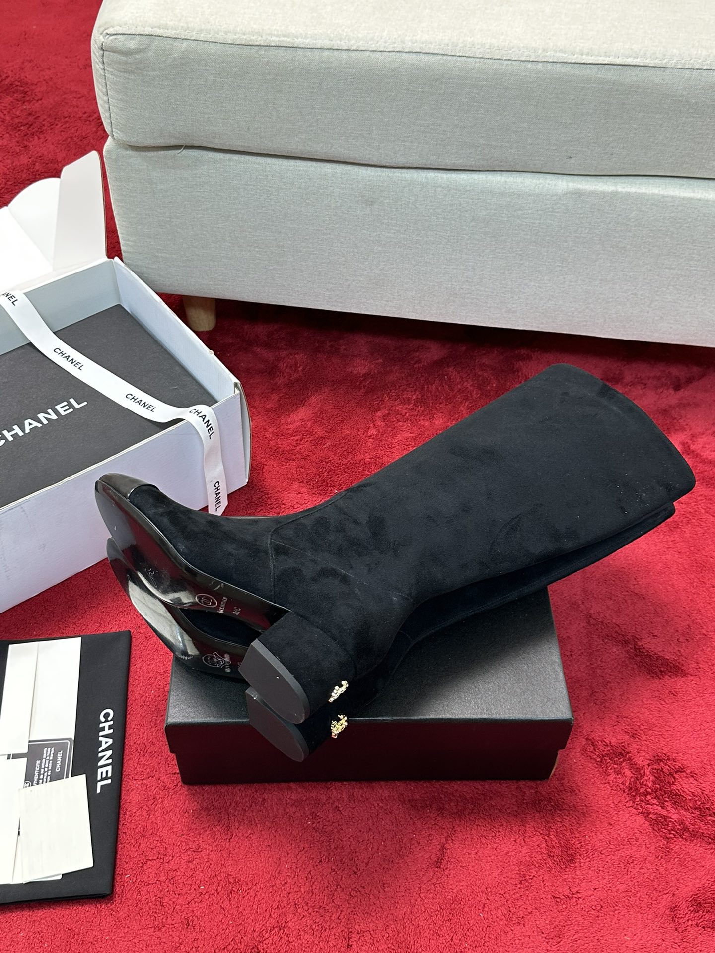 25 New fashionable sheepskin boots