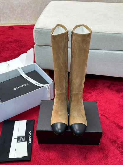 25 New fashionable sheepskin boots