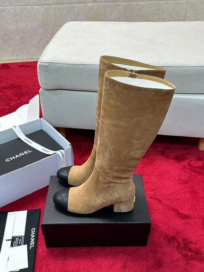 25 New fashionable sheepskin boots