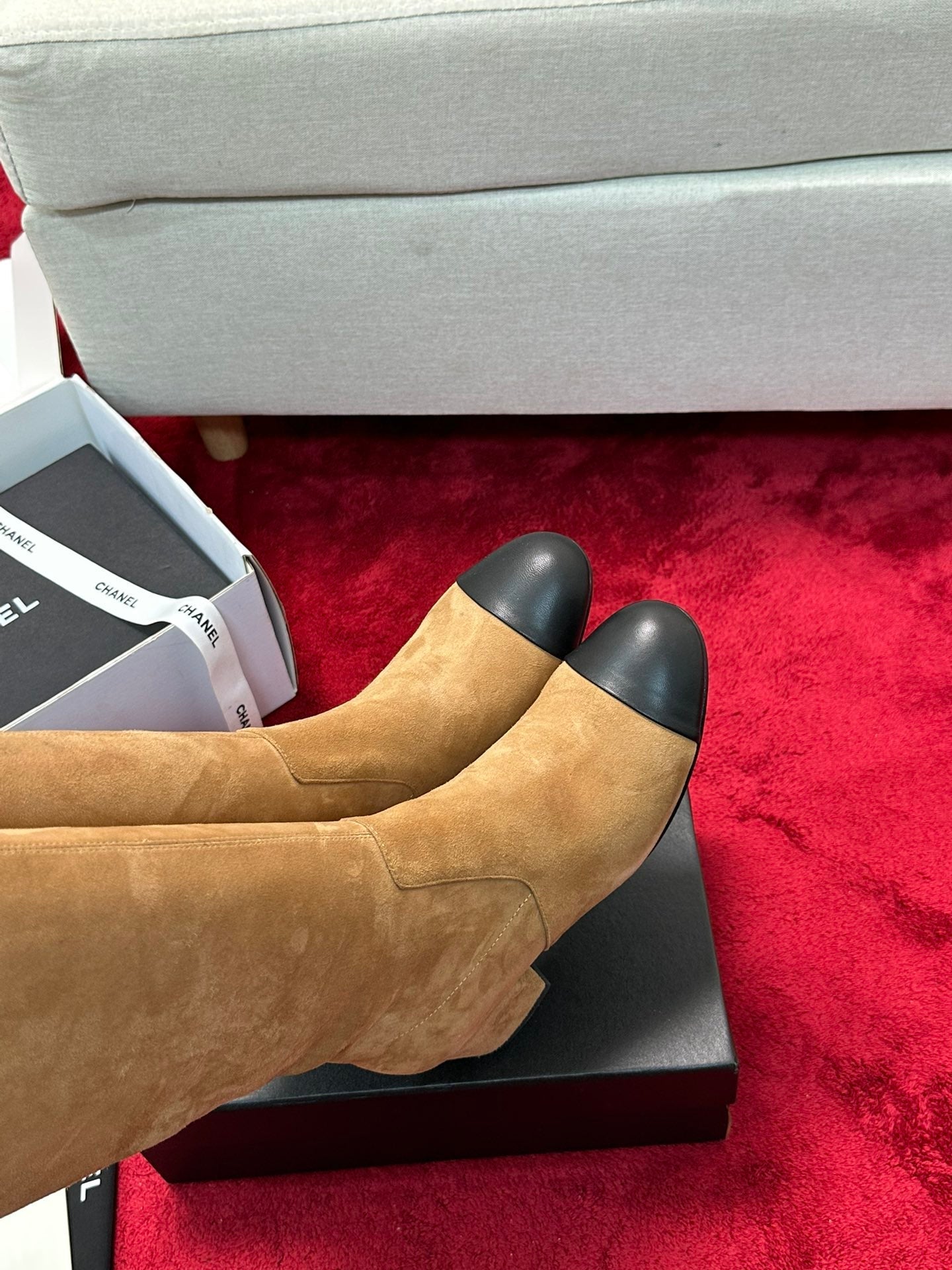25 New fashionable sheepskin boots