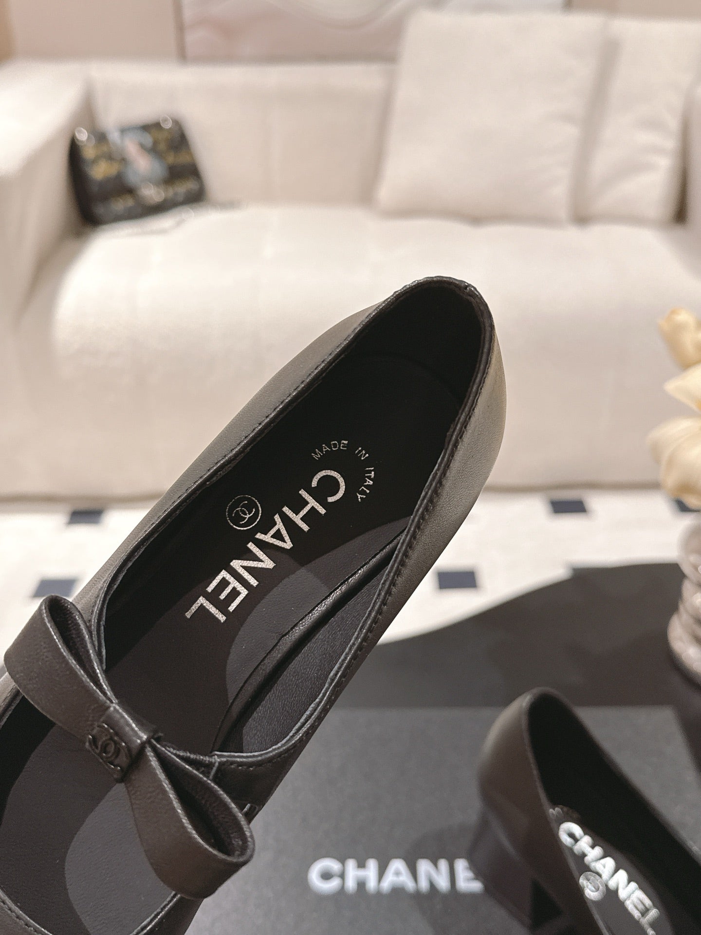 25B Bow Mary Jane Shoes