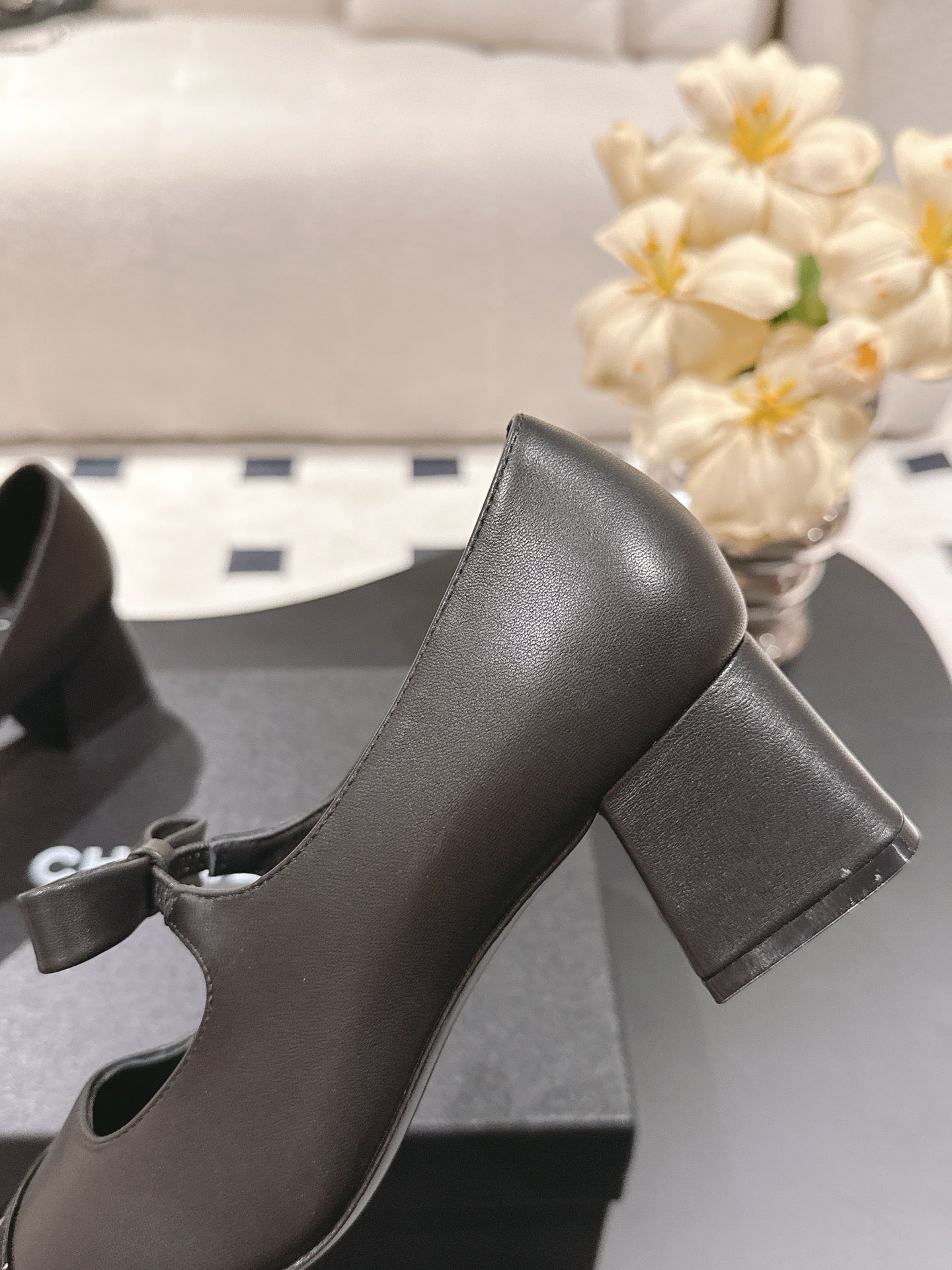 25B Bow Mary Jane Shoes