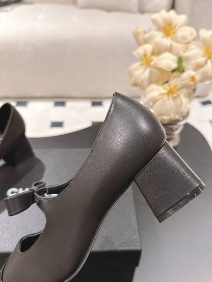 25B Bow Mary Jane Shoes