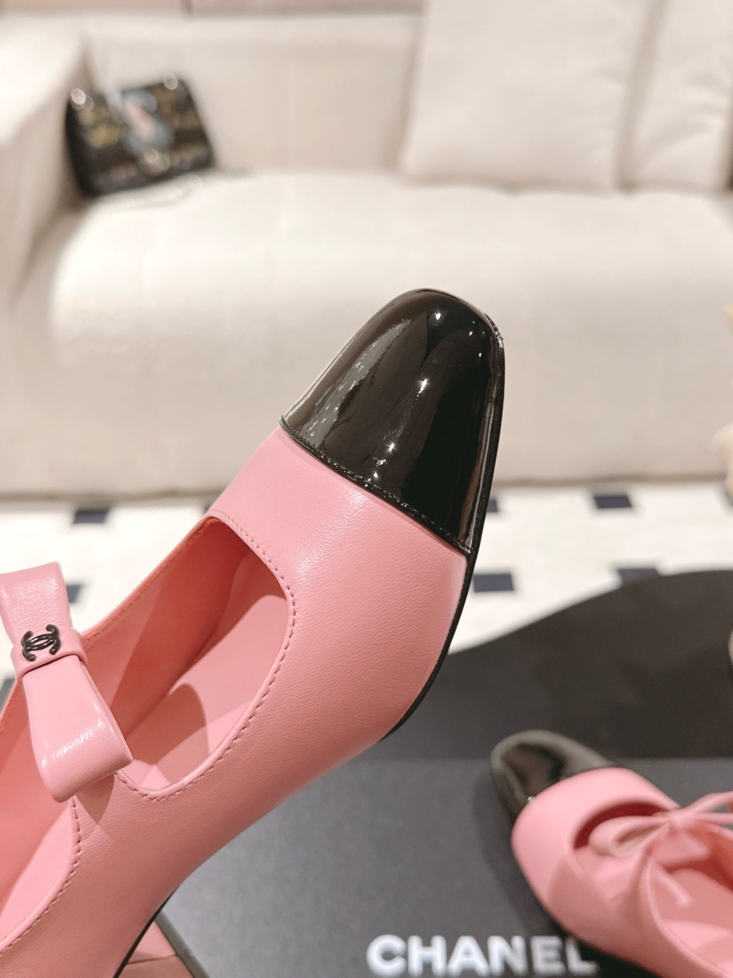 25B Bow Mary Jane Shoes