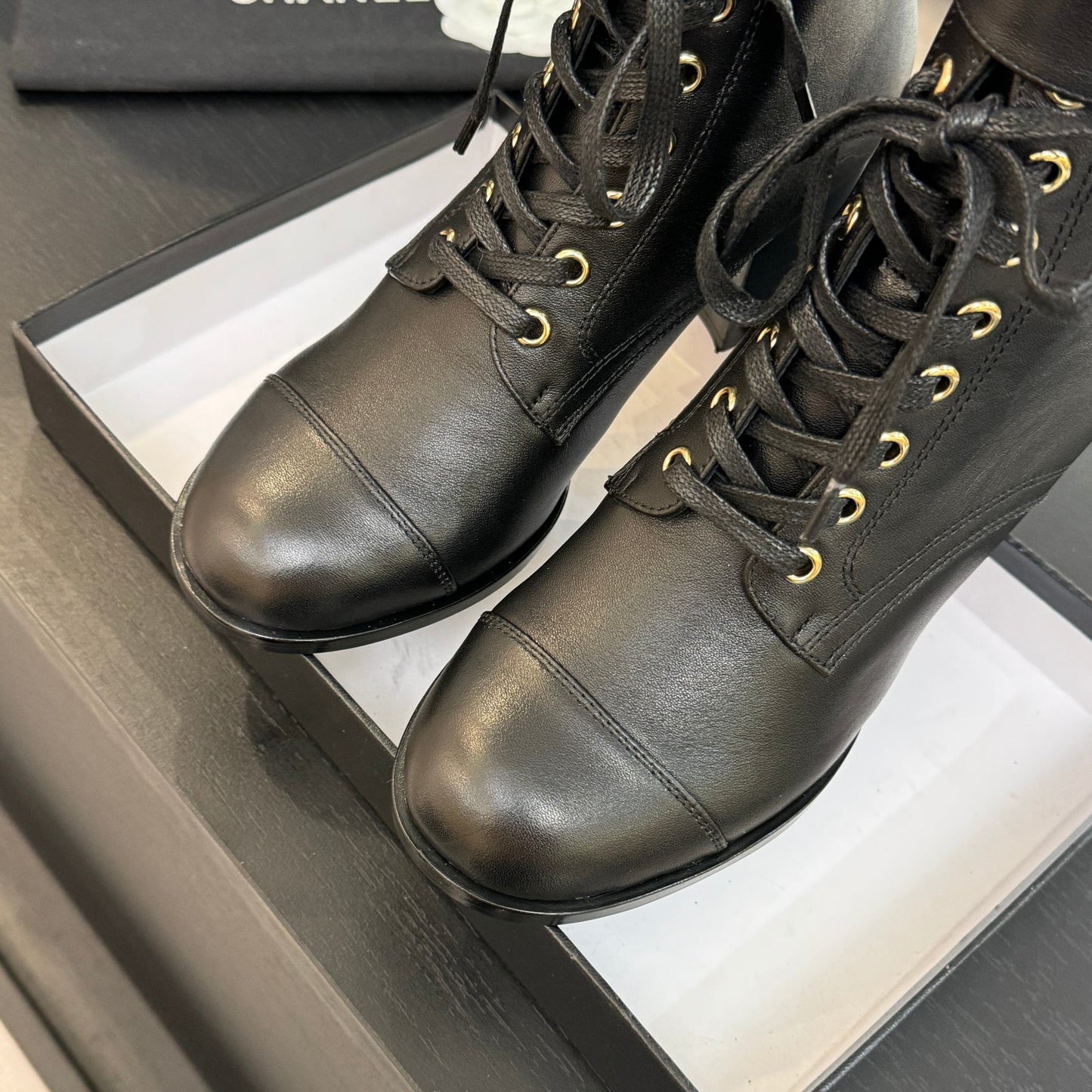 25 new butterfly bow short boots