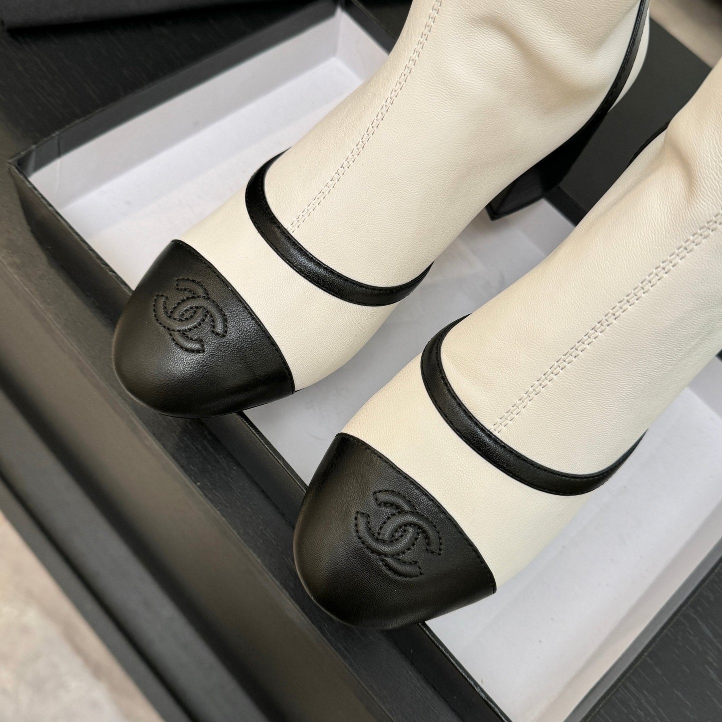 25 new butterfly bow high-heeled boots