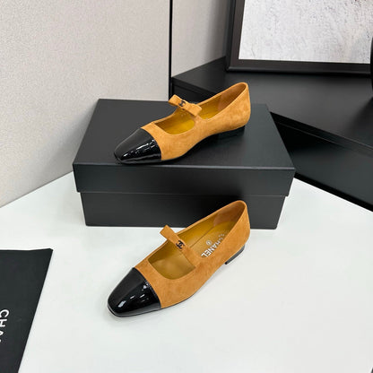 25 Pointed painted flat shoes