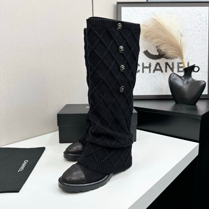 25 Knitted wool sheepskin boots