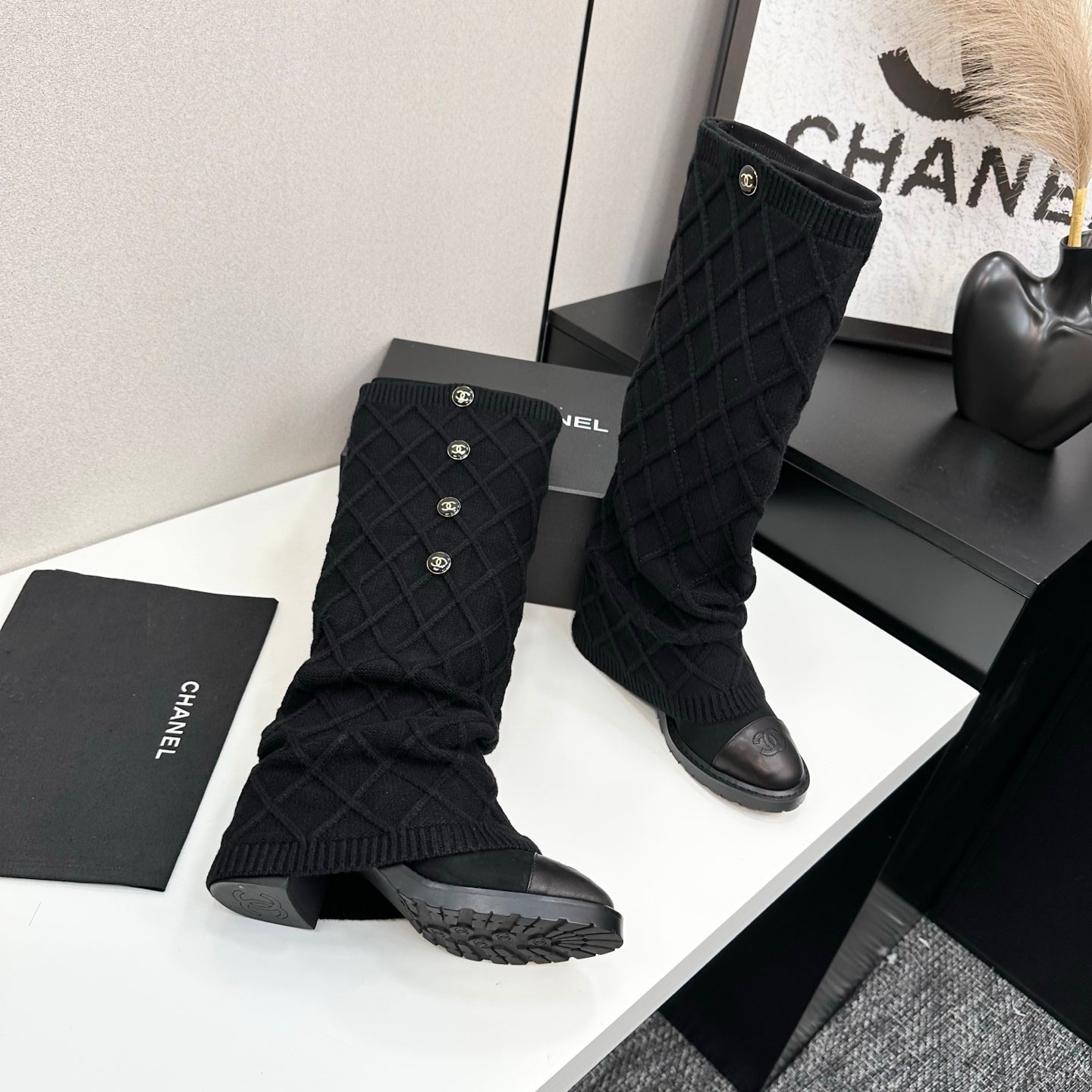 25 Knitted wool sheepskin boots