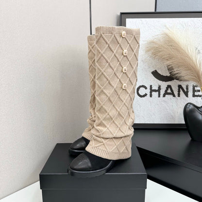 25 Knitted wool sheepskin boots