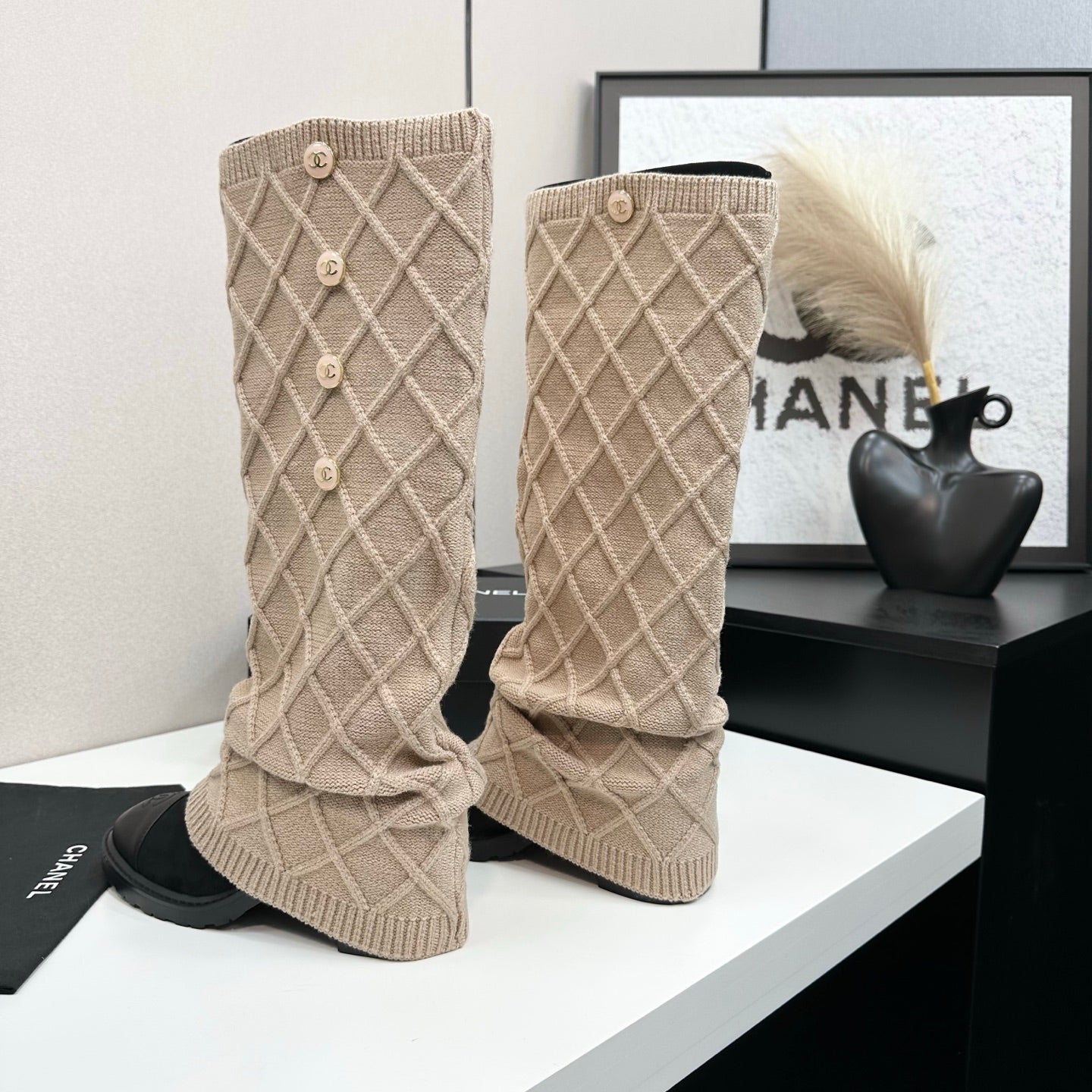 25 Knitted wool sheepskin boots