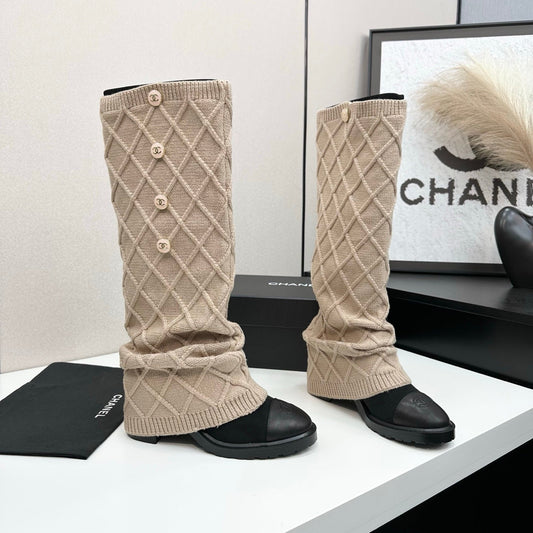 25 Knitted wool sheepskin boots