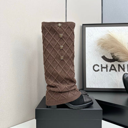 25 Knitted wool sheepskin boots