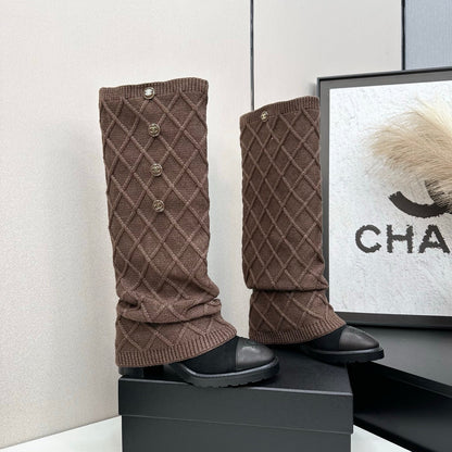 25 Knitted wool sheepskin boots