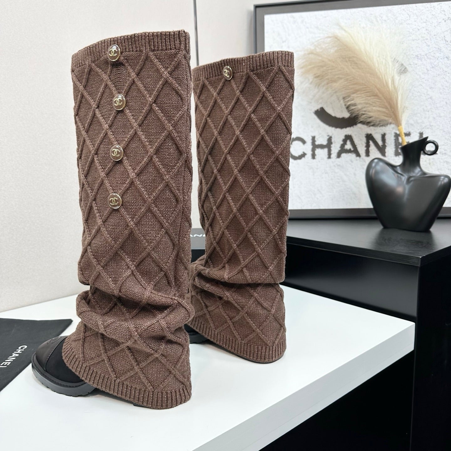 25 Knitted wool sheepskin boots