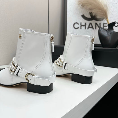 25 New sheepskin short boots