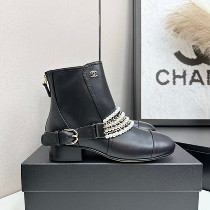 25 New sheepskin short boots