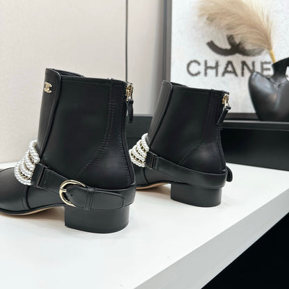 25 New sheepskin short boots