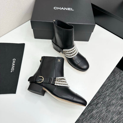 25 New sheepskin short boots