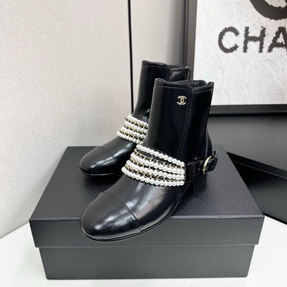 25 New sheepskin boots