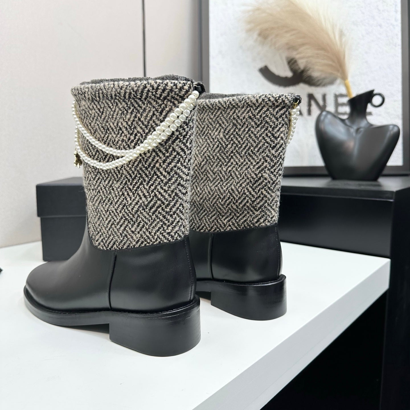 25 Pearl necklace decoration, thick soled short boots（GRAY/BLACK）
