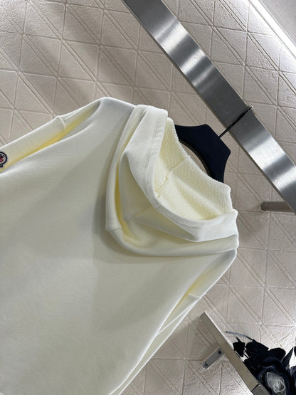 25 Hooded zip-up cotton sweatshirt