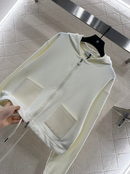 25 Hooded zip-up cotton sweatshirt