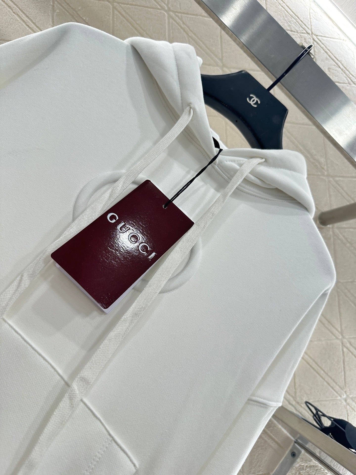 25 Hooded lettering cotton sweatshirt