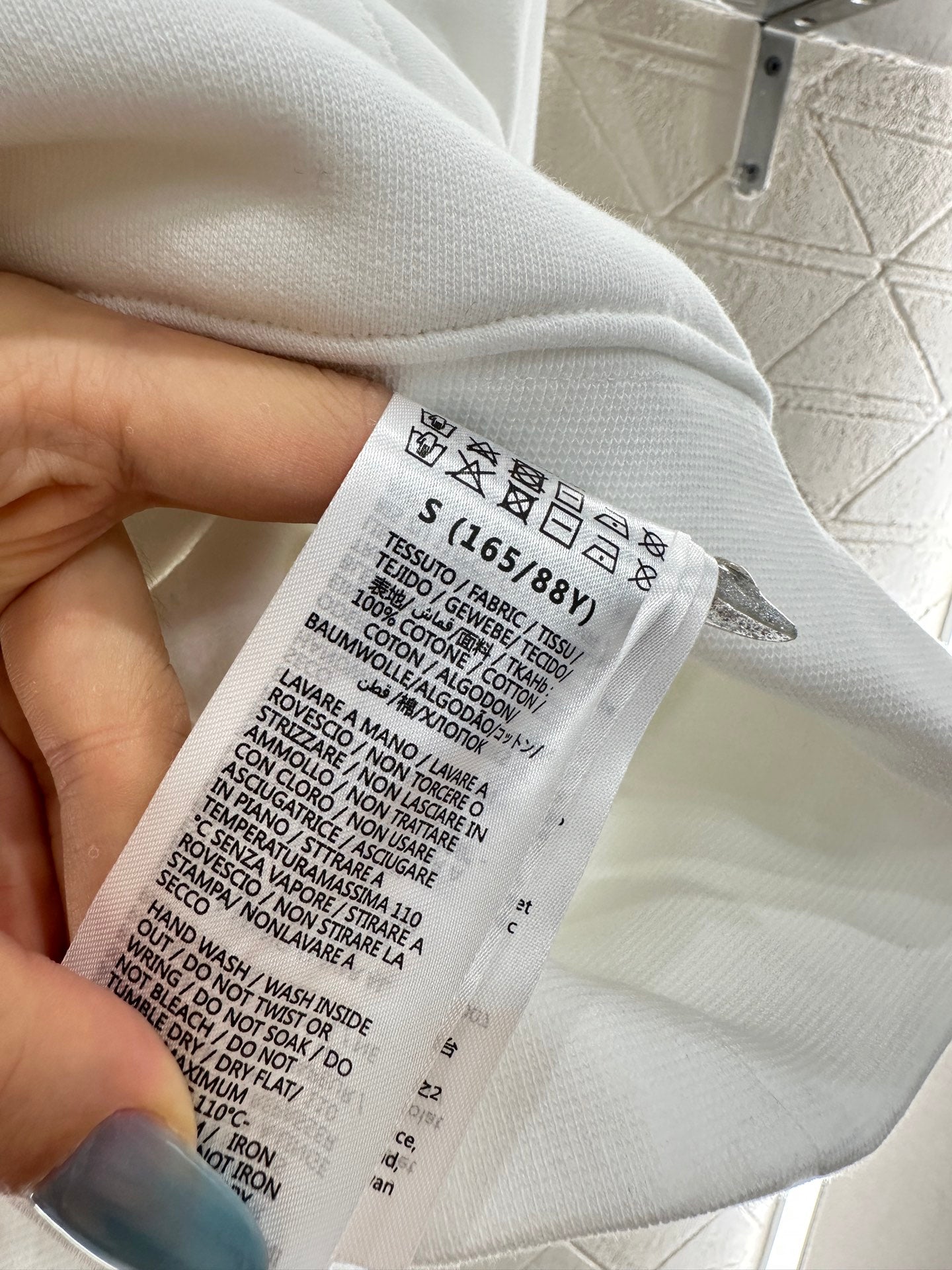 25 Hooded lettering cotton sweatshirt