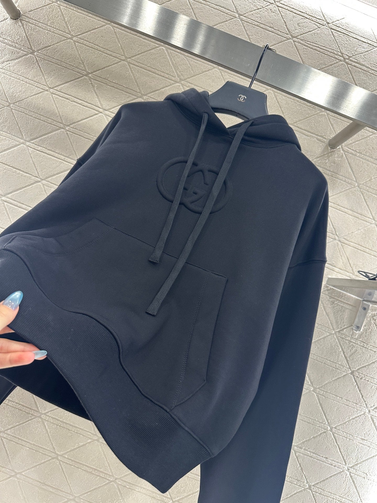 25 Hooded lettering cotton sweatshirt