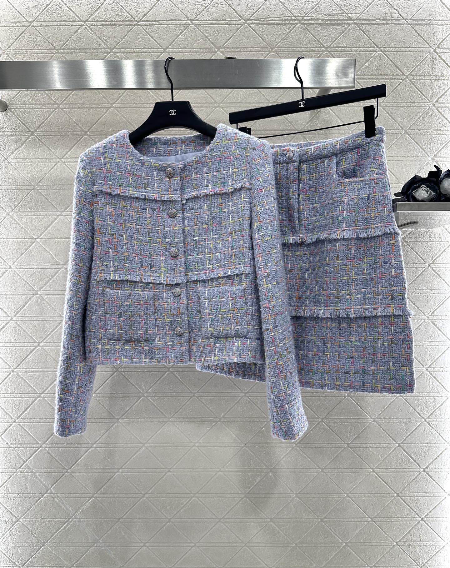 25 Round neck woven wool short jacket+half skirt set