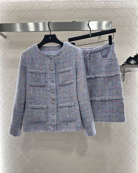 25 Round neck woven wool jacket+half skirt set