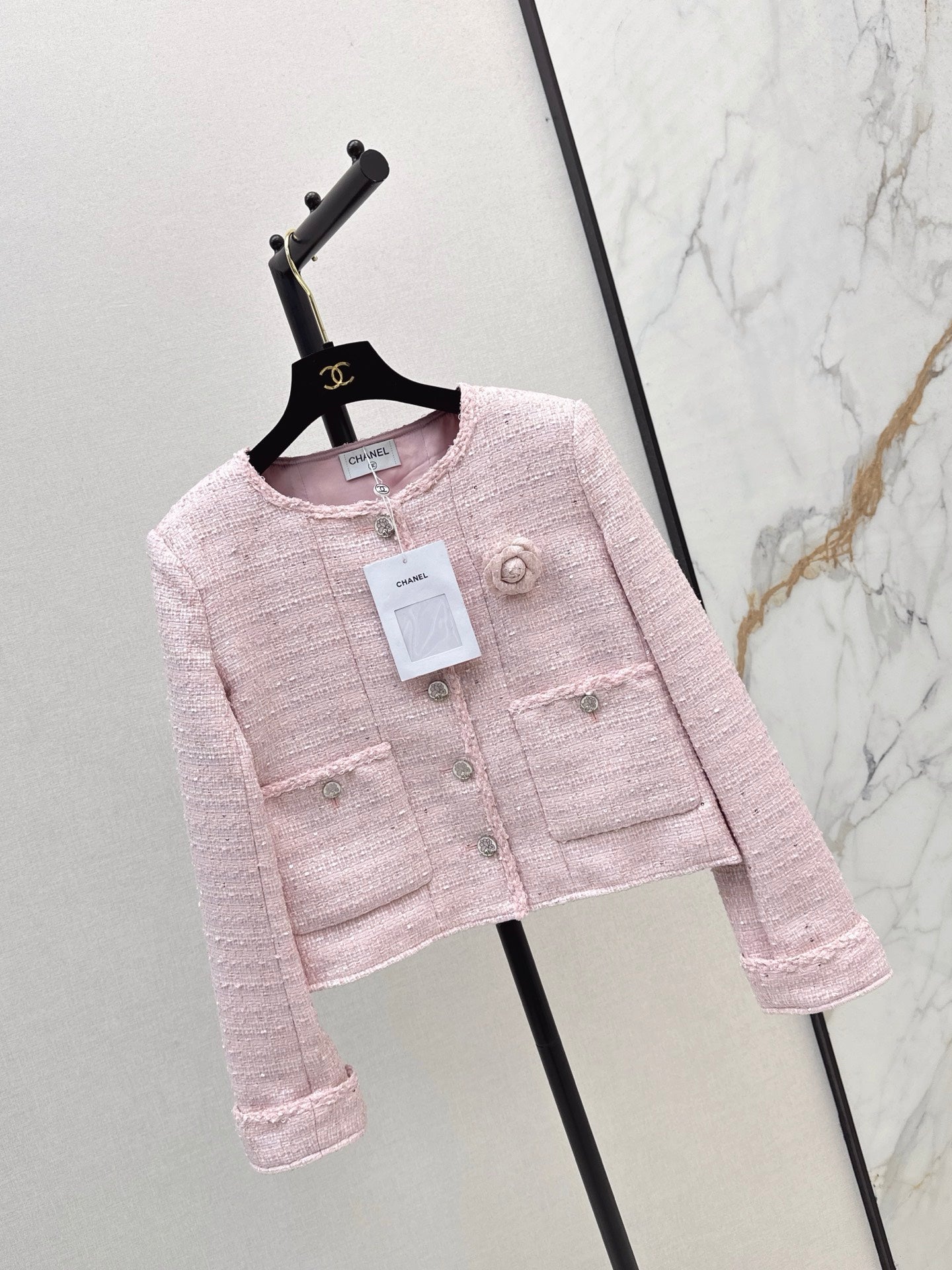 25 Girly pink short woven jacket