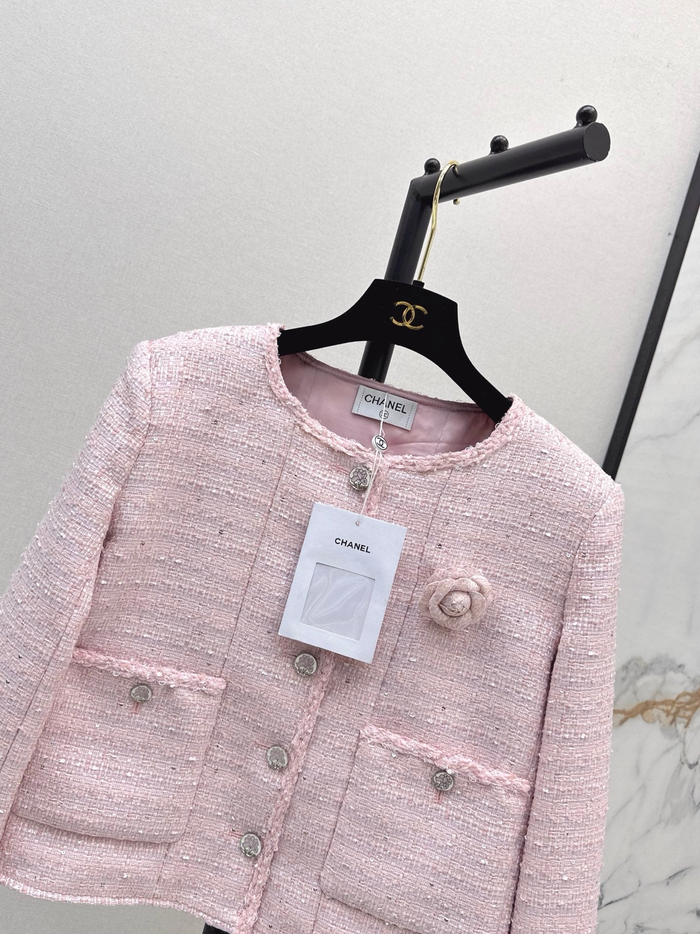 25 Girly pink short woven jacket